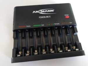 Ansmann Powerline 8 Akku-Schnellladegerät für Mignon AA und Micro AAA Akkus